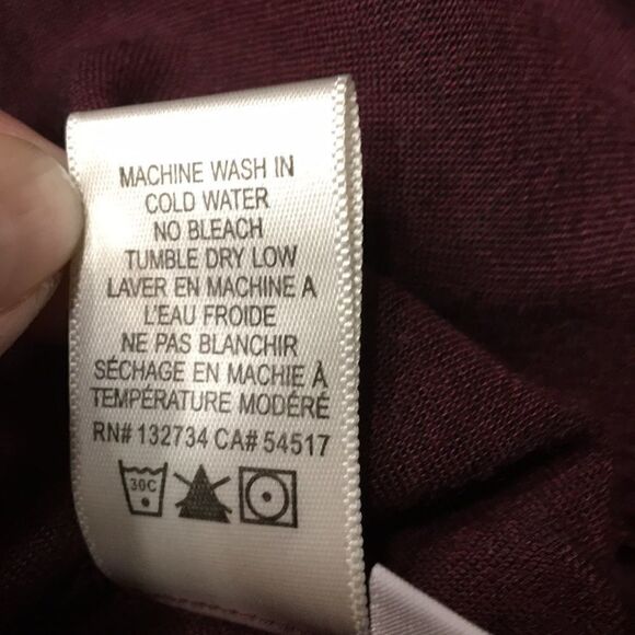 Cloth & Stone Cold Shoulder Top - Picture 6 of 6